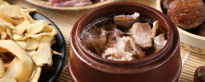 鸡汤有营养还是鸡肉有营养 鸡汤有点酸了还能喝吗