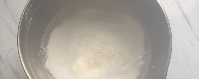 水烧开后有白色沉淀物是什么 水烧开后有白色沉淀物是什么对身体有害吗