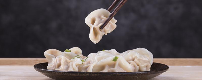 冻饺子煎饺子的做法（冻饺子煎饺子的做法视频）