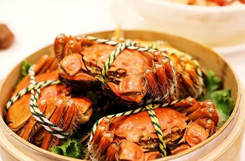 螃蟹搭配什么吃最好（螃蟹搭配什么吃最好?螃蟹的最佳十种搭配!）