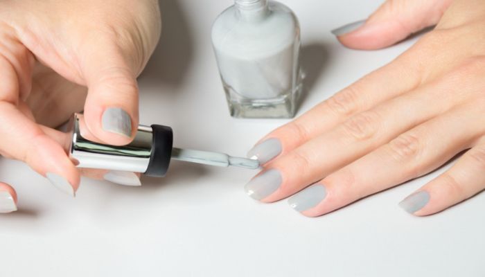 美甲磨砂封层怎么用 美甲磨砂封层的使用方法
