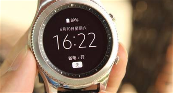 三星Gear S4智能手表充电充不进去怎么办