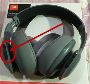 JBL V700BT TITGP耳机怎么控制手机通话