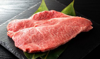 牛肉不可以和什么食物一起吃（牛肉不可以和什么食物一起吃会中毒）