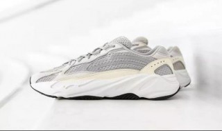 yeezy鞋带出厂系法（yeezy500鞋带出厂系法）