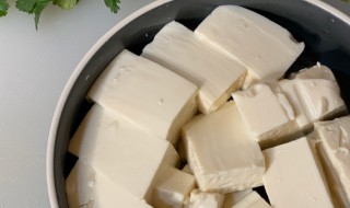 内酯豆腐的营养价值（内酯豆腐和豆腐的营养）