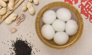 黑芝麻汤圆怎么煮才好吃（怎样煮黑芝麻汤圆）