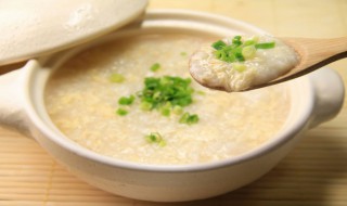 电饭锅版香芋排骨粥的做法 电饭煲香芋蒸排骨的做法