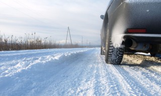 车上有积雪可以开车吗 车上有积雪可以开车吗视频