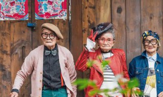 五十岁裤装穿衣搭配技巧 50岁人穿的有气质的裤子和上衣