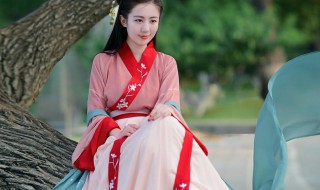 汉服上襦很透该穿什么（汉服上襦太透怎么办）