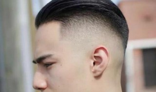 露额头的男士发型（男生头发厚适合剪什么发型）