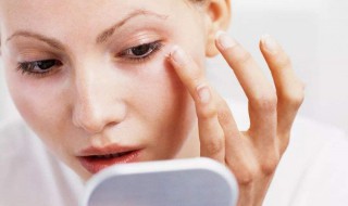 珍珠粉加蜂蜜加蛋清能祛斑吗?（珍珠粉加蜂蜜加蛋清能祛斑吗）