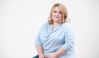 胖人搭配衣服技巧女 胖人搭配衣服技巧女图片