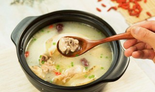 天麻炖鸡用什么鸡炖（天麻炖鸡用什么鸡炖好吃）