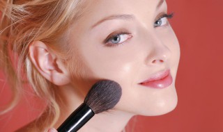 女生素颜妆的上妆步骤（素颜妆教程）
