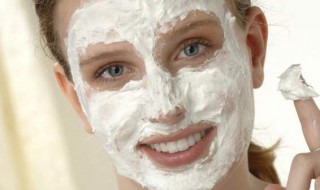 脸部去角质多久用一次（脸部去角质多久用一次最好）