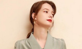 豆绿的衣服跟什么颜色最搭 豆绿的衣服跟什么颜色最搭配图片