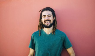 男士春季服装搭配（青年男士春季服装搭配）