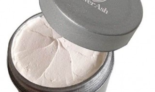 发油和发泥的区别（为什么理发师都不建议染黑色）