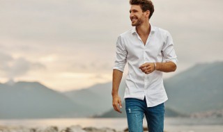 男生牛仔裤配什么皮带 男生牛仔裤配什么皮带比较好看