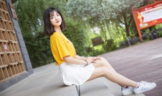 女宽松t恤穿搭技巧 女宽松t恤穿搭技巧图解