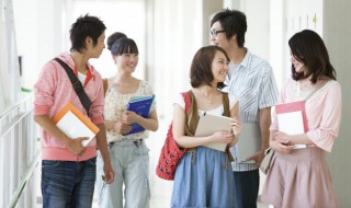 男中学生衣服搭配方法 男中学生衣服搭配方法视频