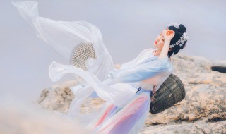 齐胸襦裙怎么穿不会掉（一片式齐胸襦裙穿法图解）