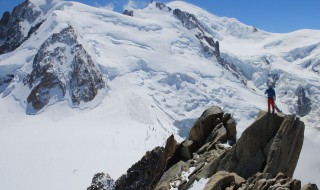 阿尔卑斯山最高峰是 阿尔卑斯山最高峰是什么峰