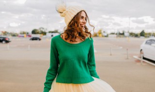 矮胖个子梨形女生穿衣搭配技巧（矮胖梨型身材女人穿什么好看吗）