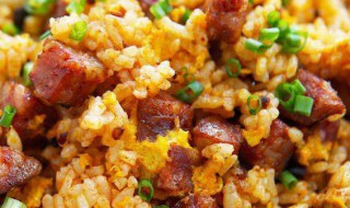 土豆腊肠焖饭的家常做法 土豆腊肠焖饭的制作的方法百度知道