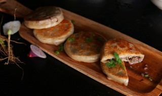 电饼铛油盐烧饼的家常做法 用电饼铛怎么做油酥烧饼