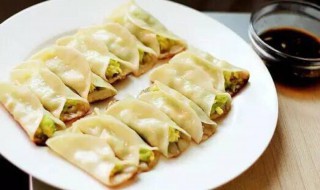西葫芦鸡蛋饺子做法（西葫芦鸡蛋饺子怎么做好吃窍门）