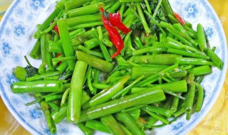 炒空心菜不变黑做法 炒空心菜不变黑做法视频