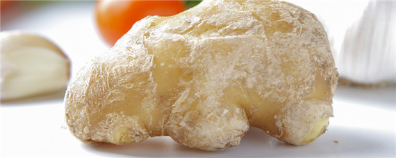 大姜茎基腐病怎么治疗（大姜预防茎基腐用药）