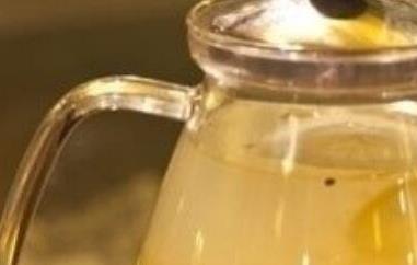 姜末泡水的功效与作用 姜末泡水的功效与作用是什么