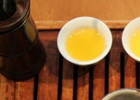 乌龙茶盖碗泡法 乌龙茶盖碗泡法和小壶泡法的差异