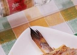 香烤黄鱼材料和做法（香烤黄鱼的做法）