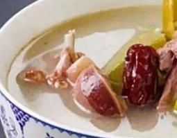 薏仁陈皮水的功效和作用（薏仁陈皮水的功效和作用是什么）