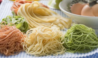 米饭和面条哪个含糖高（米饭和面条哪个含糖量高呢?）