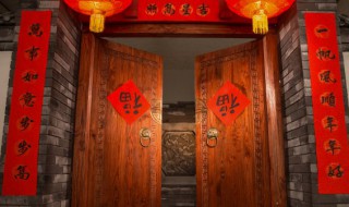 春联贴反了可以重贴吗 对联贴反了可以重贴吗
