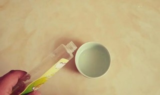 卧室花露水太重睡觉有伤害吗（晚上卧室用花露水对身体好吗?）