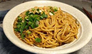 热干面的酱汁怎么调 热干面的酱料怎么调好吃