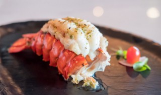 大龙虾肉为什么是苦的（龙虾肉发苦）