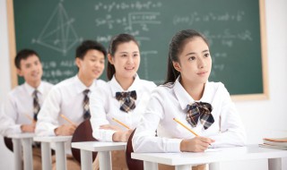 家长对孩子的学期评语（家长对孩子的学期评语一年级）