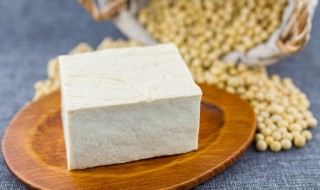 怎样炒豆腐既不粘锅又好吃 怎样炒豆腐皮不粘锅