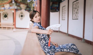 扇子的寓意和象征（朋友送扇子的寓意和象征）