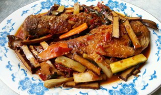 明太鱼炖冻豆腐的家常做法（明太鱼冻豆腐汤的做法）