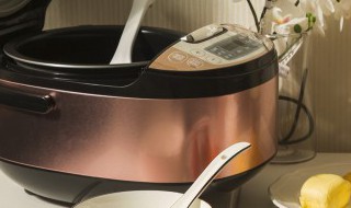 砂锅煮饭怎么煮才不糊（砂锅煮饭怎样不糊）