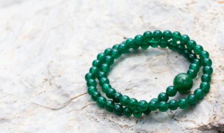 翡翠冰种满绿 翡翠冰种满绿平安扣